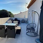 Belle Maison 100m2 Avec Terrasse Et Parking Prive 贝济耶