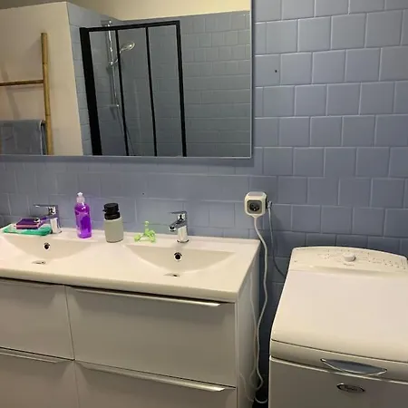 Διαμέρισμα Belle Maison 100m2 Avec Terrasse Et Parking Prive Μπεζιέ